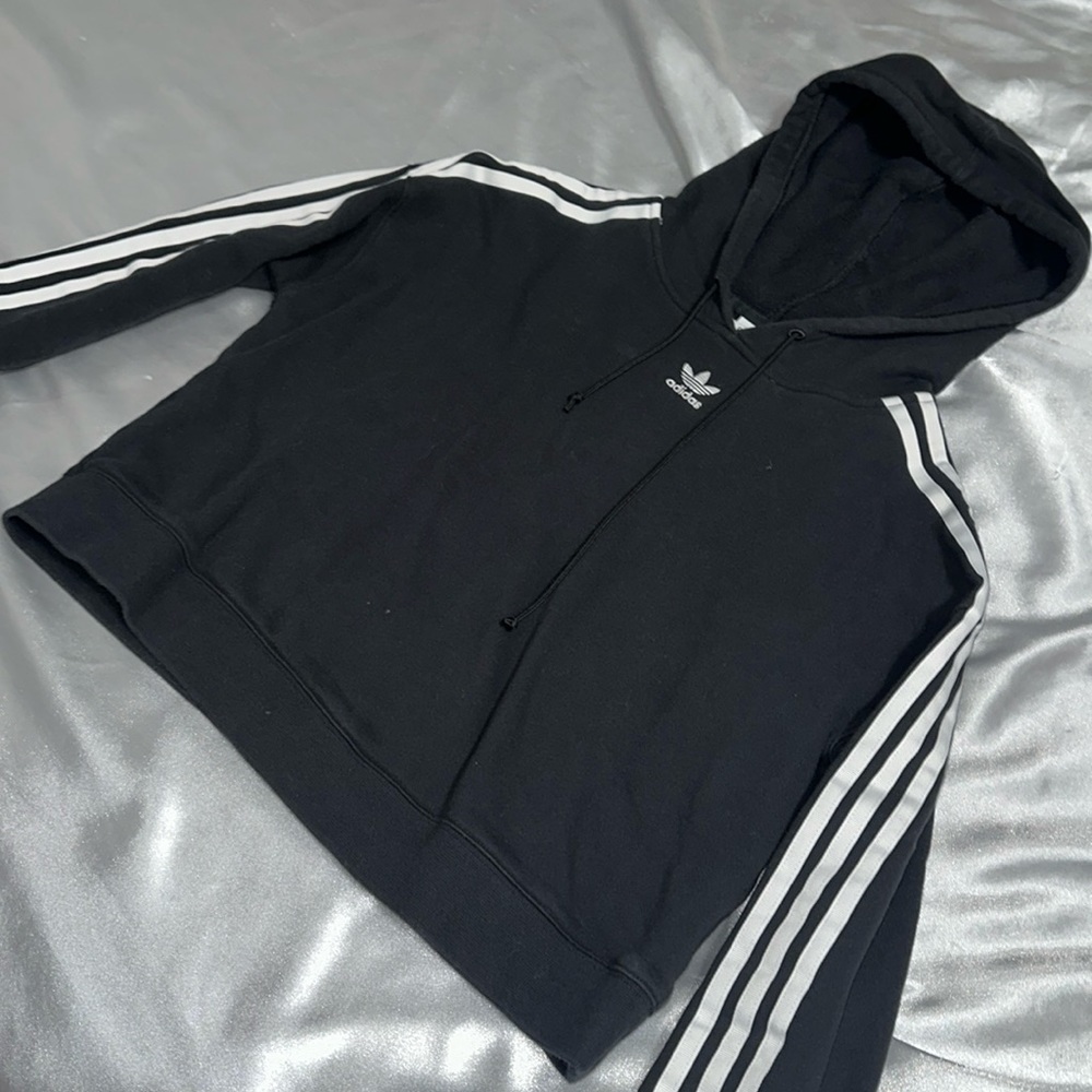 ADDIAS BLACK CROP HOODIE